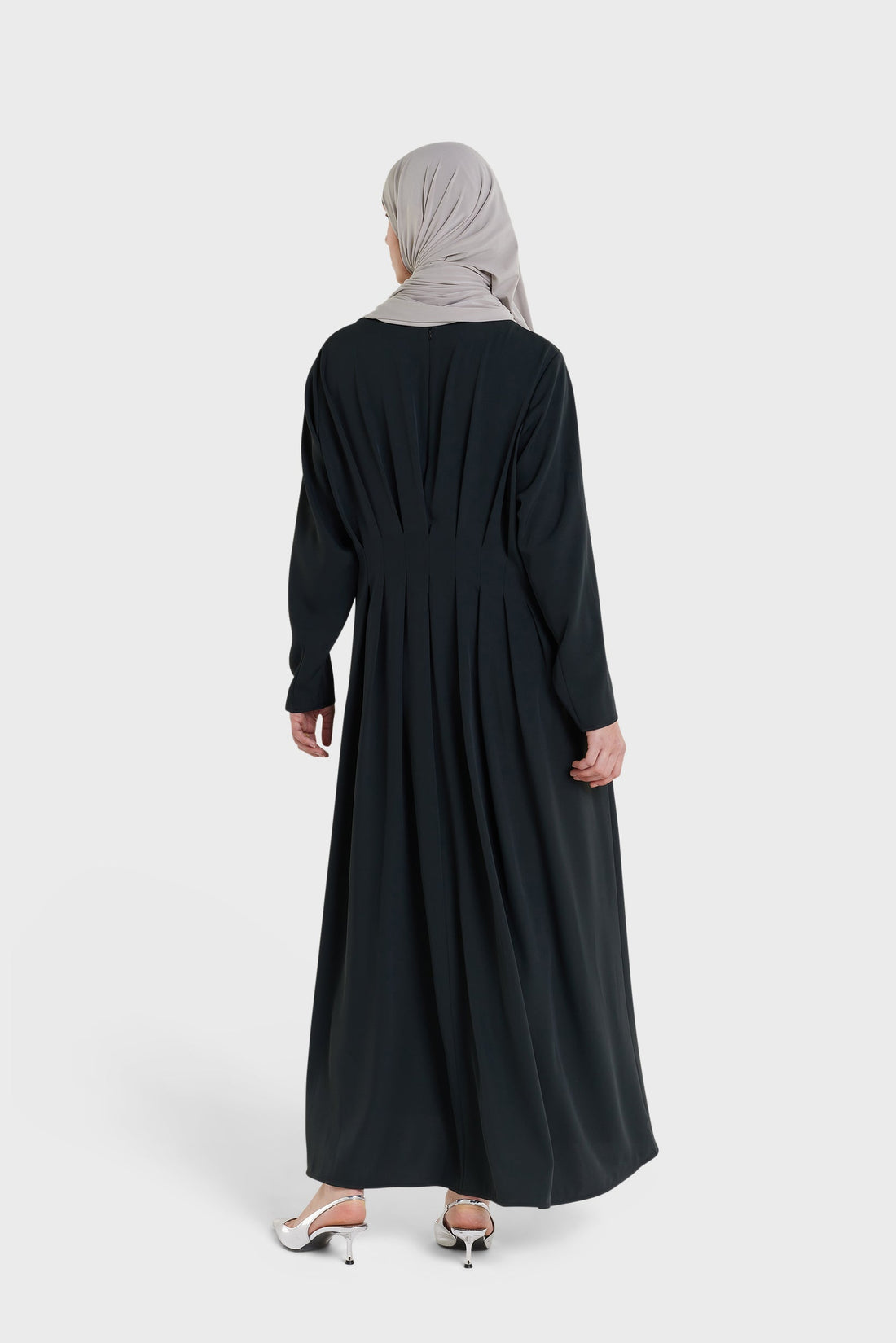 Plissé Back Robe | Black