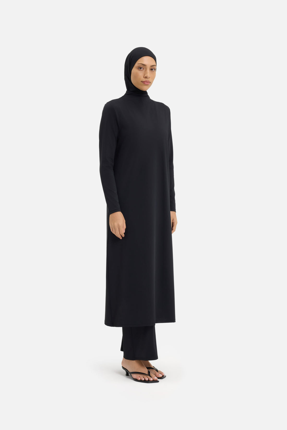 Essentiel Straight Swim Legging | Black