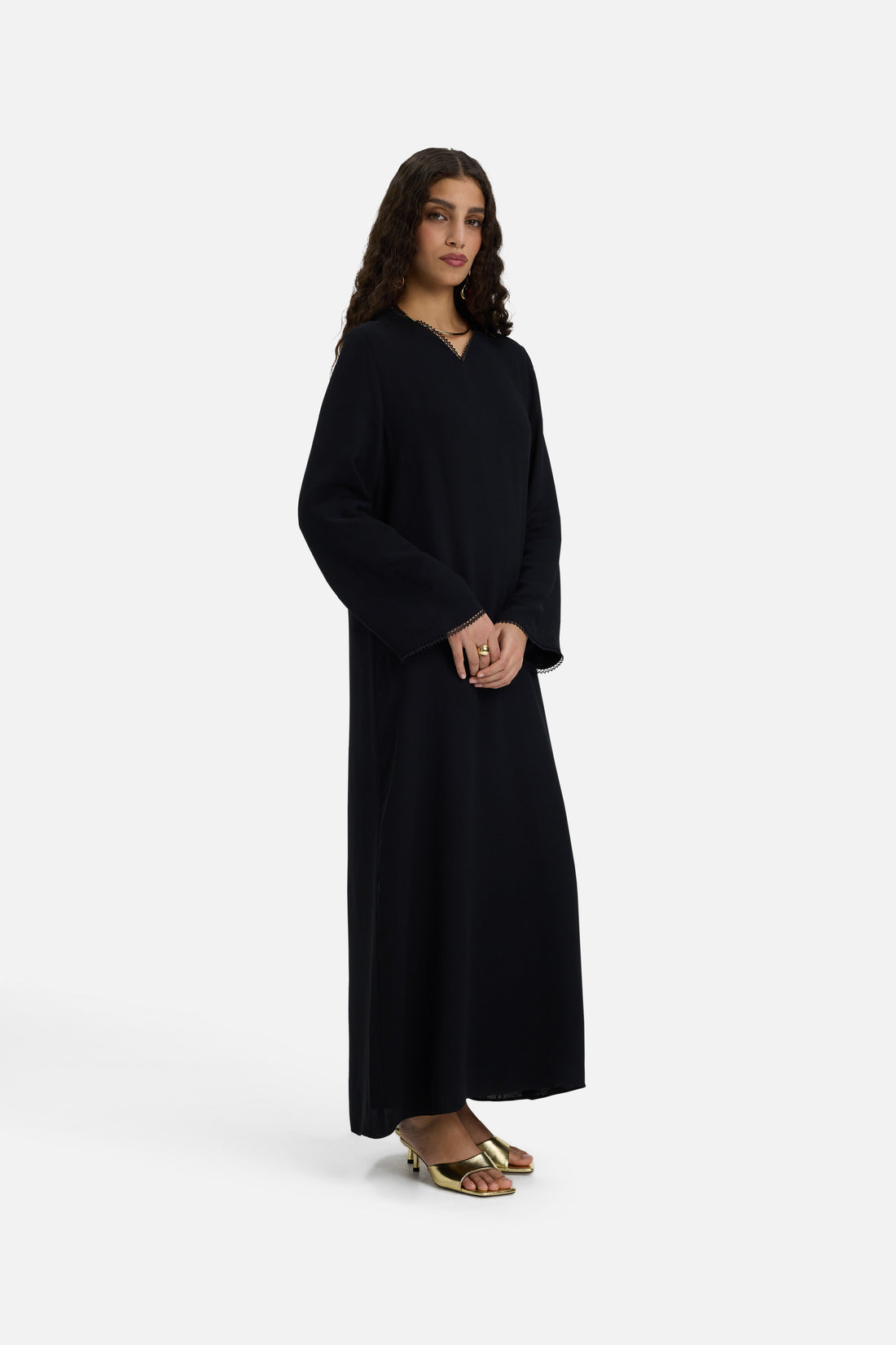 Picot Neck Robe | Black