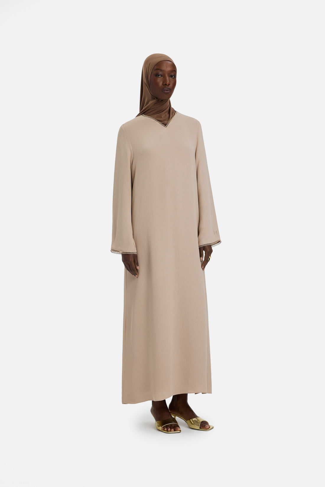 Picot Neck Robe | Mocha