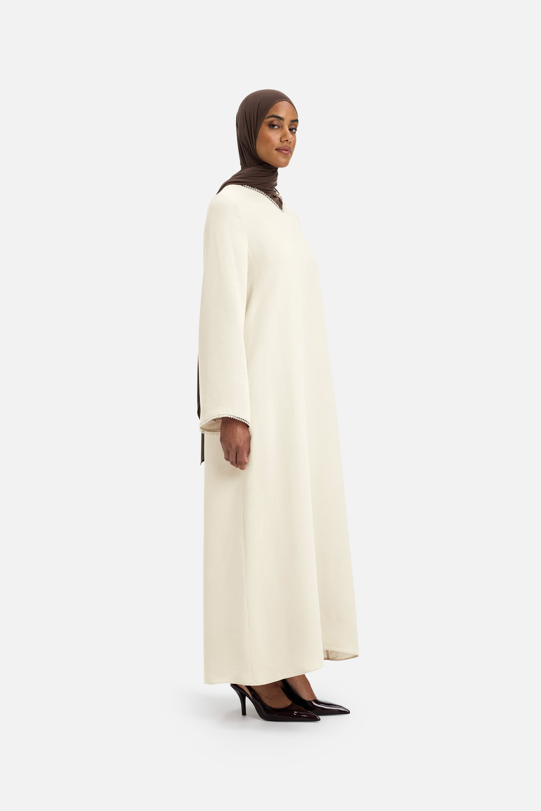 Picot Neck Robe | Off White