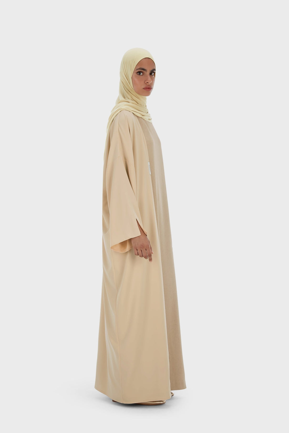 Sleeveless Robe | White Pepper