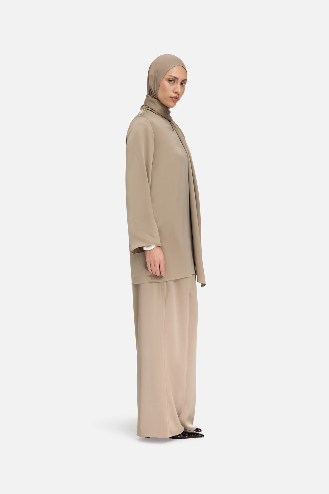 Satin Plissé Pantalon | Khaki