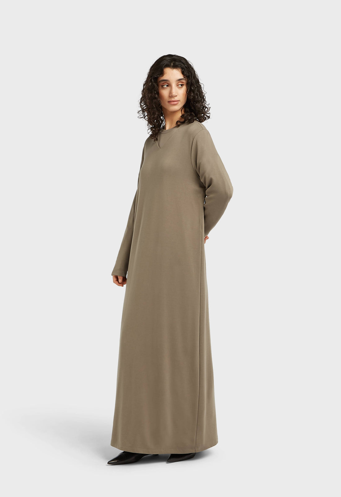 Doux Rayonne Col en V Robe | Desert Brown