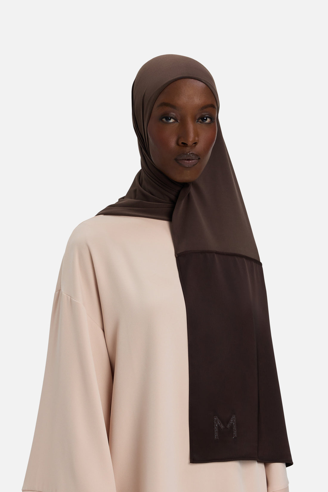 Structured Satin Edge Écharpe | Dark Brown