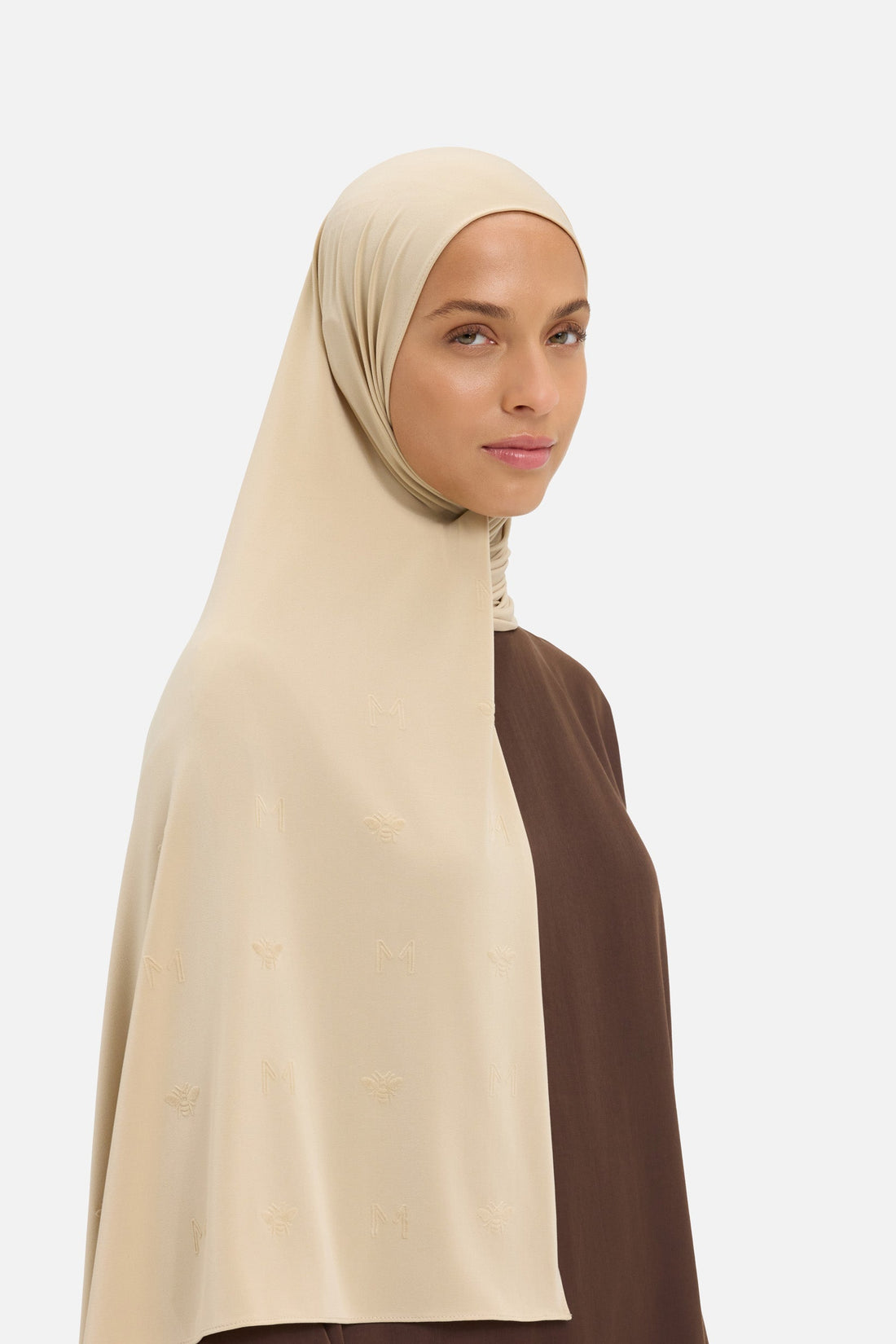 Le Bee Monogram Premium | Oat